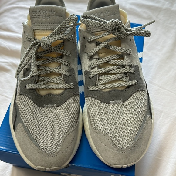 Adidas - Picture 3 of 4